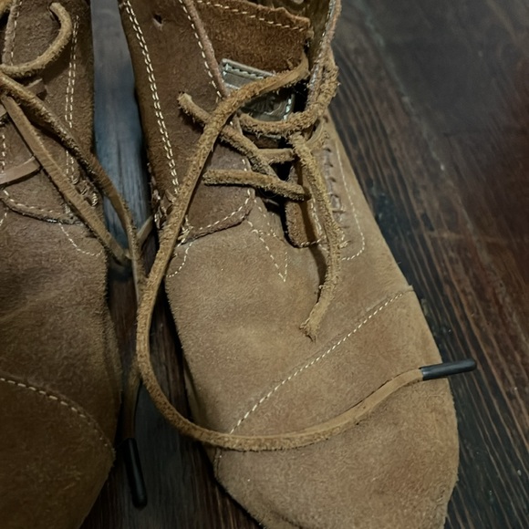 TOMS Moccasins Women’s 8 - Picture 7 of 7